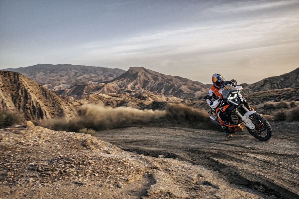 KTM 1390 Super Adventure 2026: arriva la nuova generazione